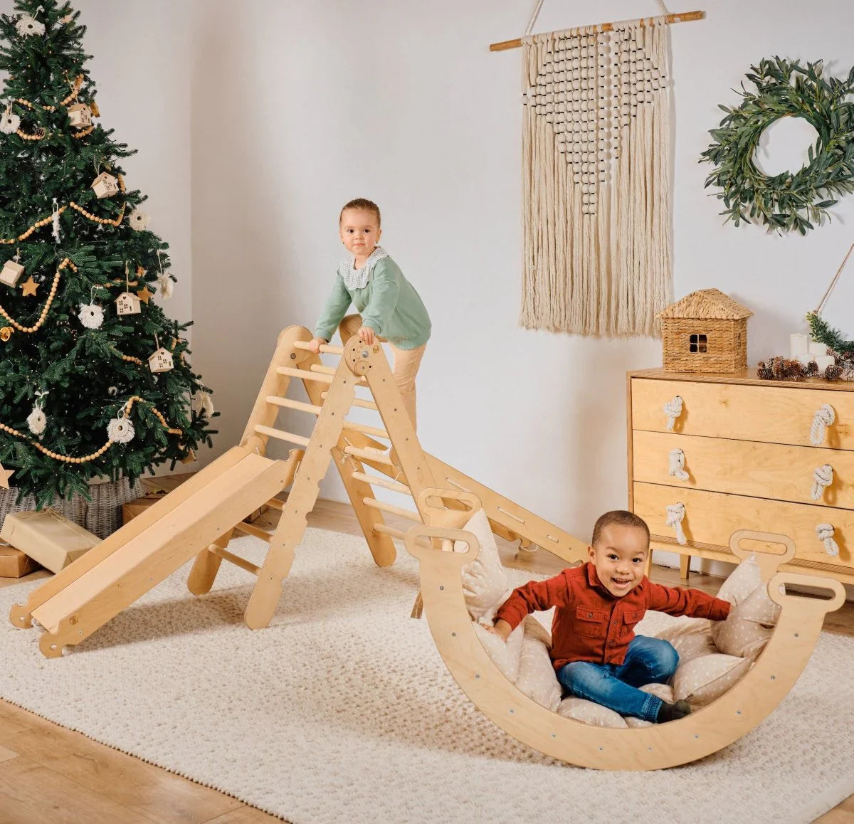 5in1 Montessori Klettergerüst Set: Kletterdreieck mit Rutsche, Kletterbogen, Kletternetz und Kissen, für Kinder 1-7 Jahre – Beige-0